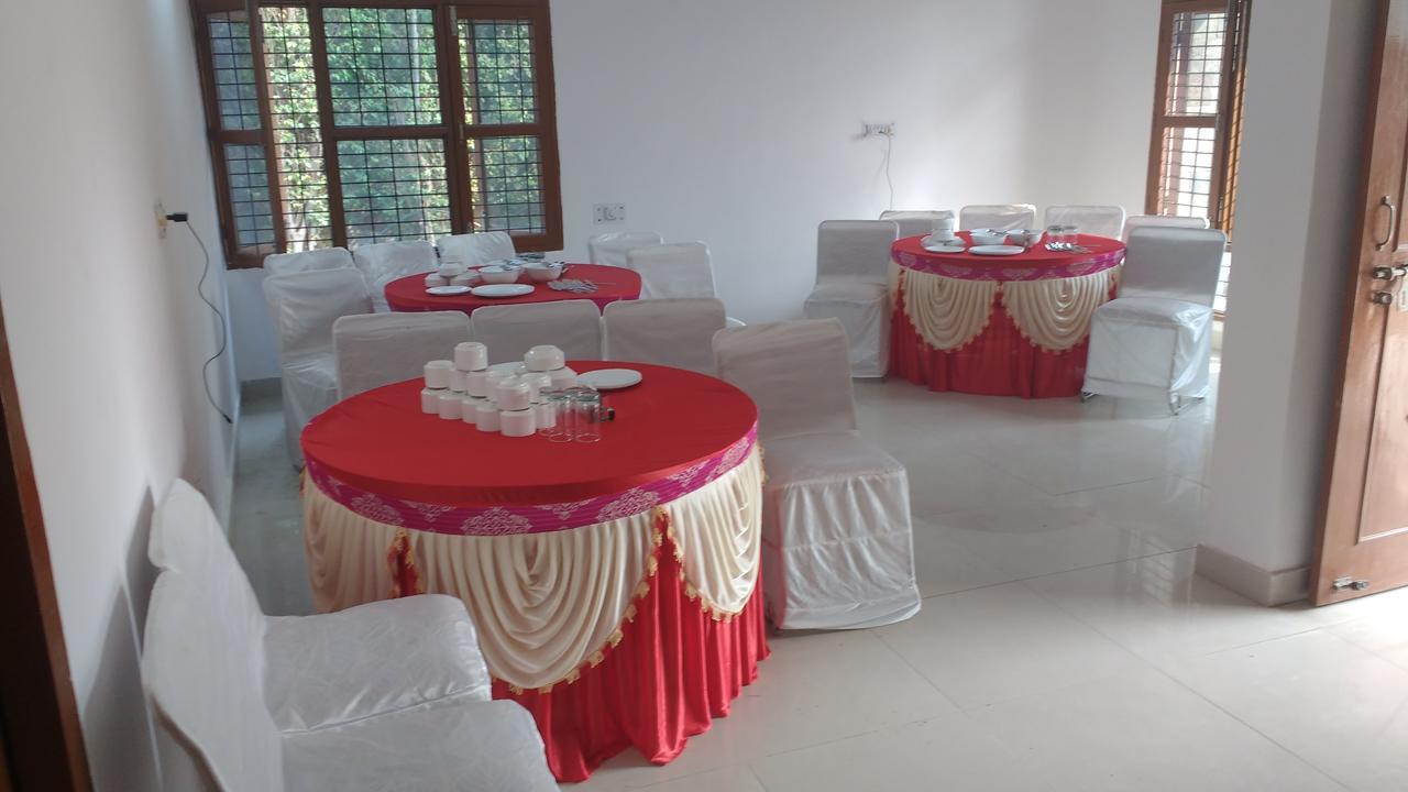 Club Awara Holiday Resort Manesar Exterior foto